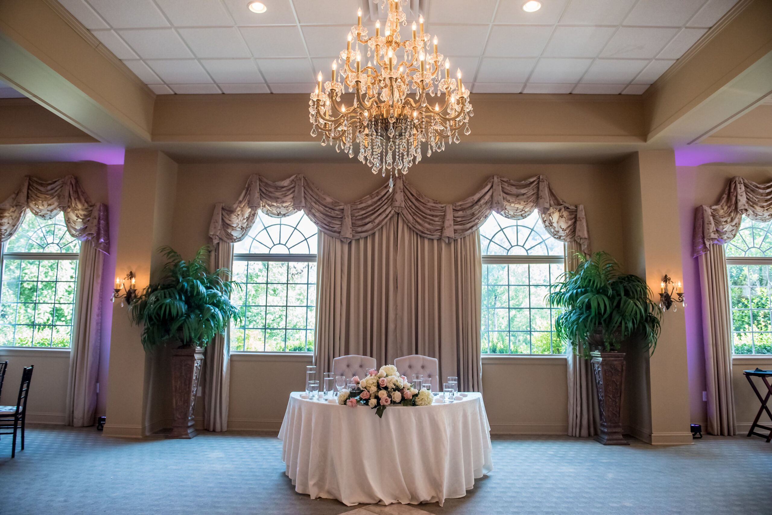 The Pros and Cons of Distinct Curtain Forms